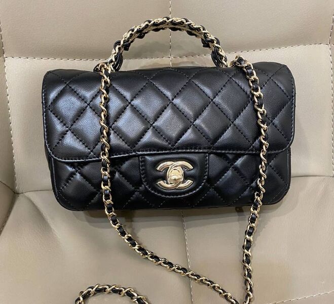 Сумка Chanel женский кожа черный 126732