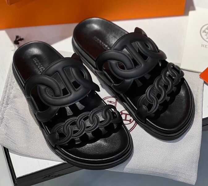 Шлепки Hermès женский кожа черный 106748