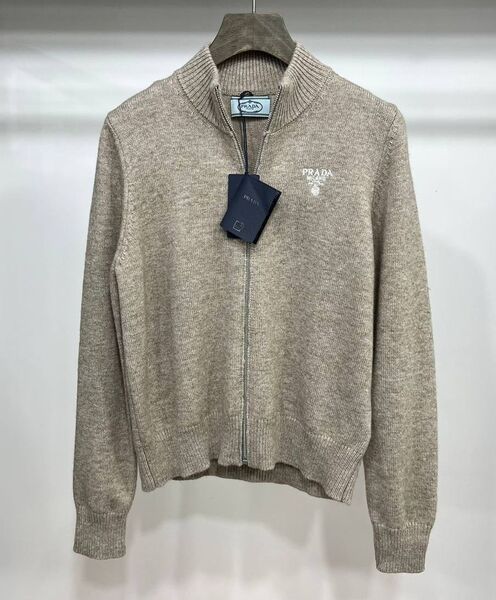 Кофта Prada женский вязаная ткань бежевый 133039