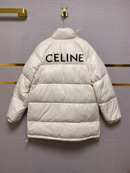 Пуховик Celine женский белый 62484-5