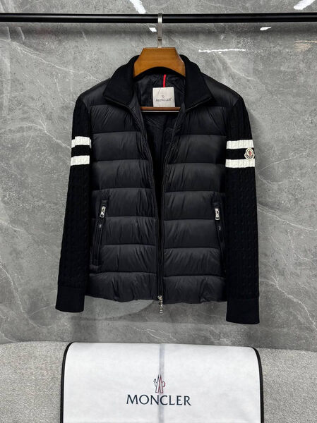 Мужская куртка Moncler мужской черный 200994-3