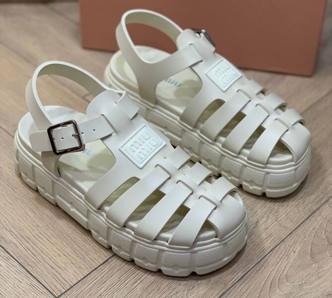 Сандалии Miu Miu женский кожа белый 149756