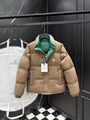Мужской пуховик двухсторонний Moncler мужской болотный 200545-21