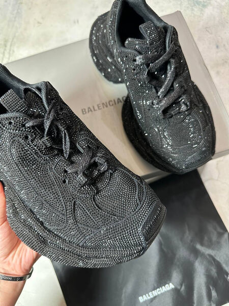 Кроссовки Balenciaga женский черный 137476-3