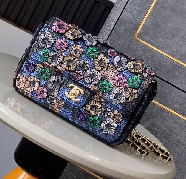Сумка Chanel женский пайетки разноцветный 189946