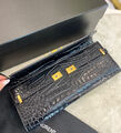Клатч Saint Laurent Monhattan женский кожа черный 106904-2