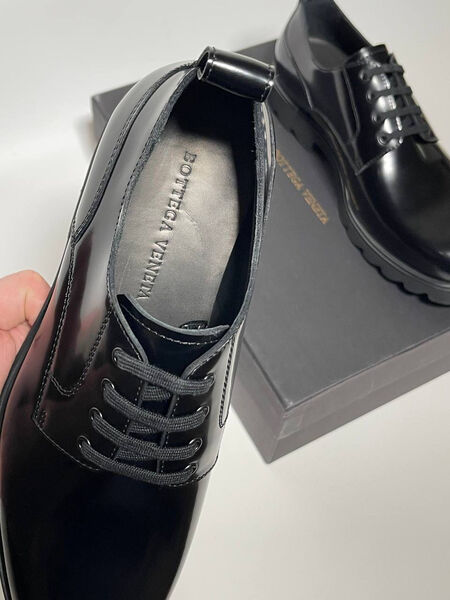 Мужские туфли Bottega Veneta мужской кожа черный 132402-6