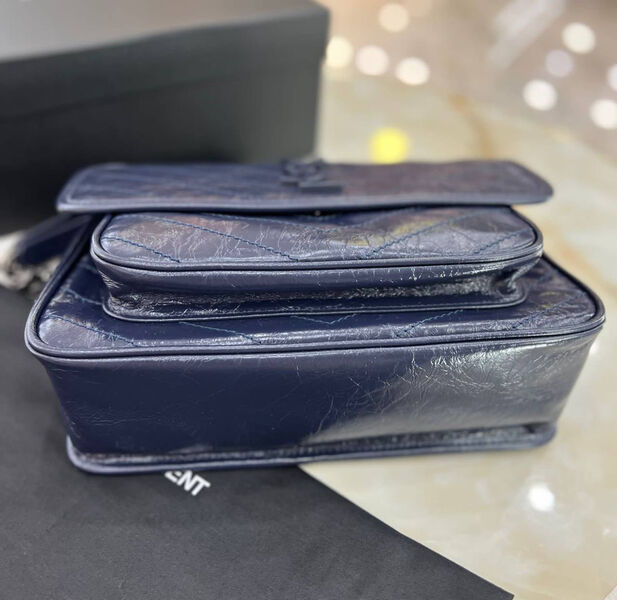 Сумка Saint Laurent Niki Medium женский кожа синий 160385-6