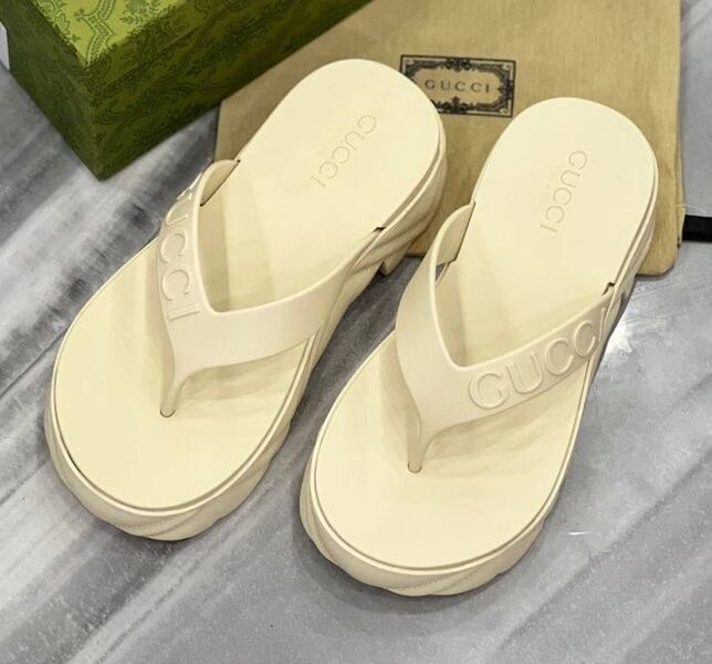 Шлепки Gucci женский кожа белый 150534