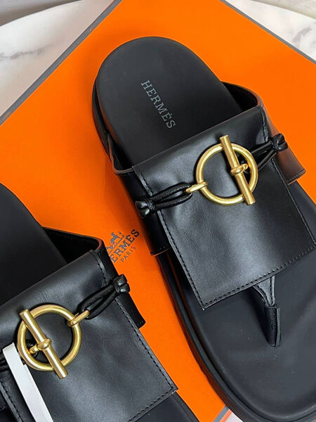 Шлепки Hermès женский кожа черный 181229-3