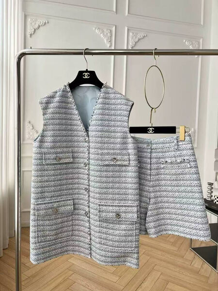 Жилет Chanel женский графитовый 178399-2