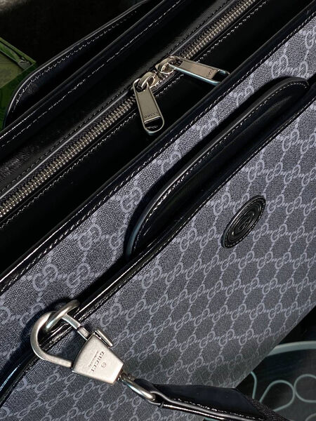 Мужской портфель Gucci мужской кожа графитовый 149896-4