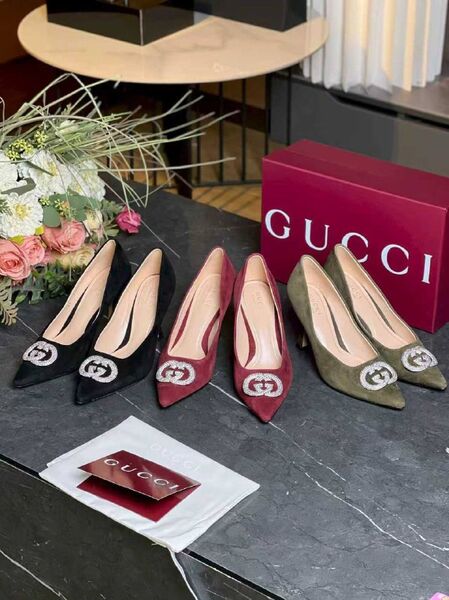 Женские туфли Gucci женский замша бордовый o3245919-1-9