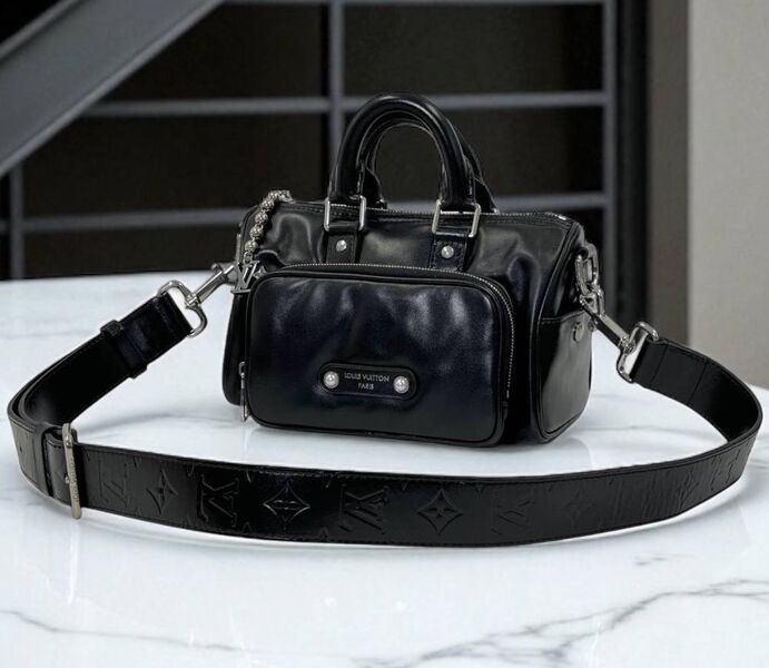 Сумка Louis Vuitton женский кожа черный 196376