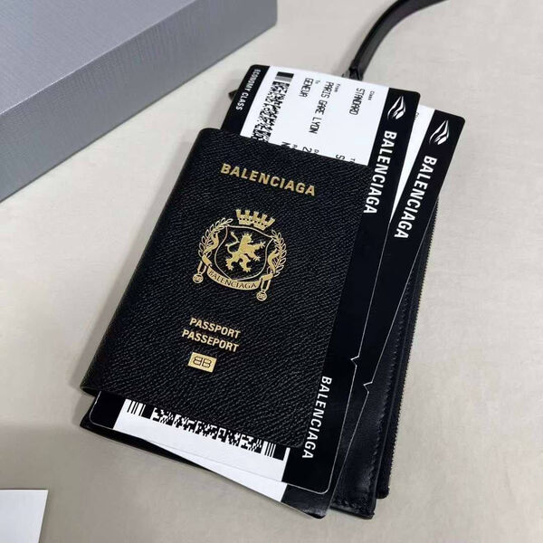 Сумка Balenciaga Passport Phone Holder Black женский кожа черный 150387-2
