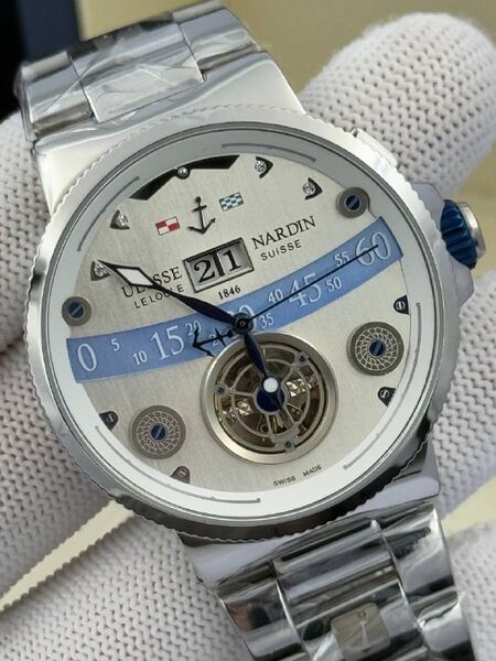 Мужские часы Ulysse Nardin мужской серебристый m6320192-1-4