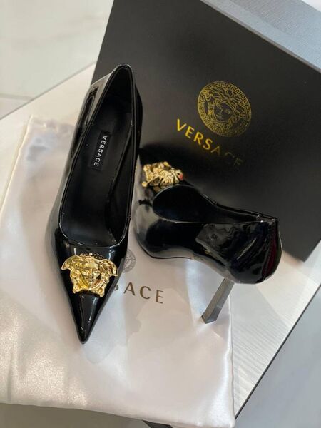 Туфли Versace женский кожа черный 81715-5