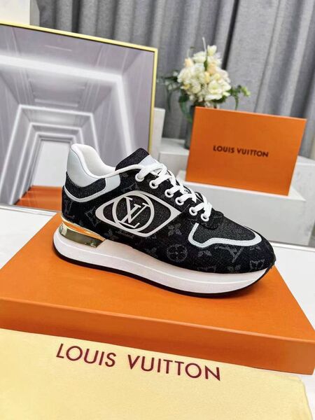 Кроссовки Louis Vuitton Neo Run Away женский кожа черный n2775269-1