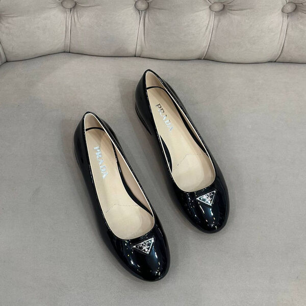 Балетки Prada женский кожа черный 134881-2