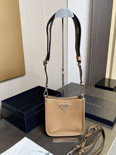 Сумка Prada женский кожа бежевый t6101459-1-2