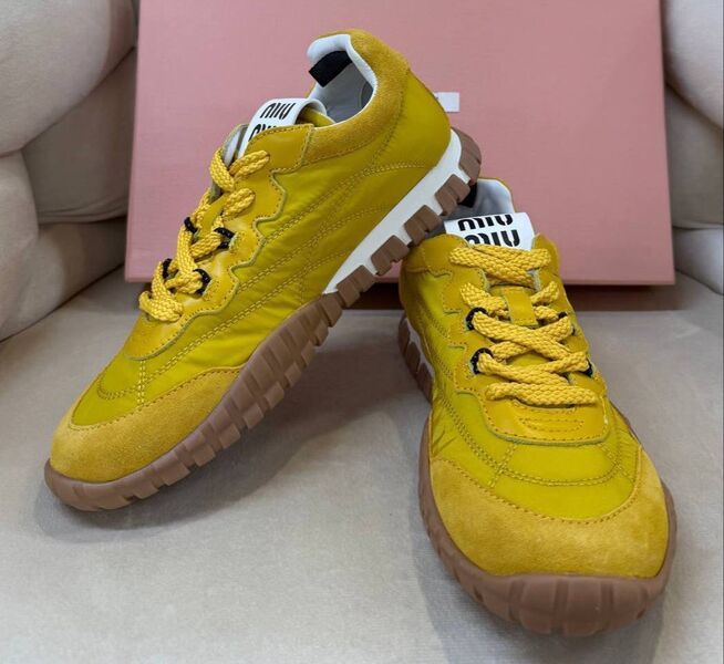 Кроссовки Miu Miu женский нейлон горчичный 184510