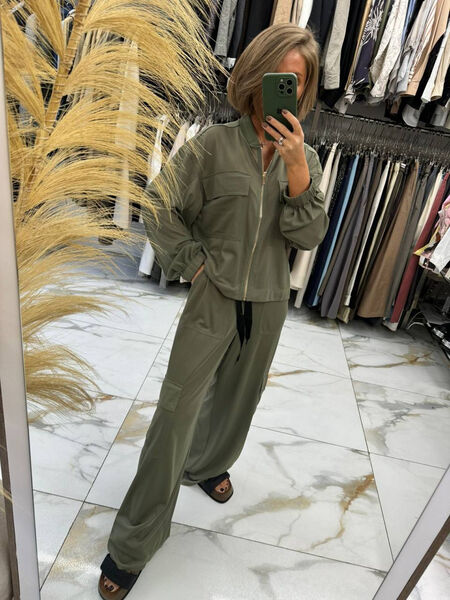 Костюм Max Mara женский болотный 150502-5