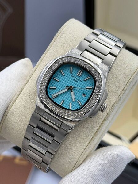Часы Patek Philippe женский серебристый T752130-1