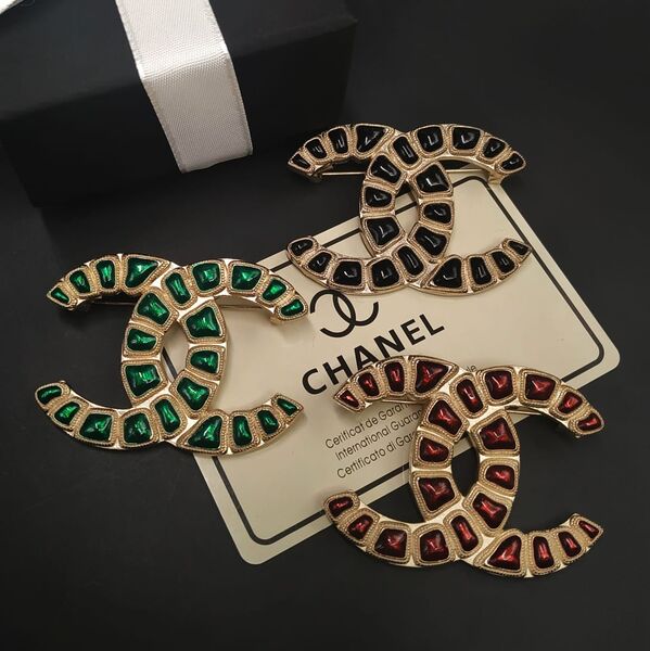 Брошь Chanel 10450