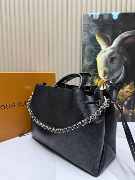 Сумка Louis Vuitton женский кожа черный a6612663-1-2
