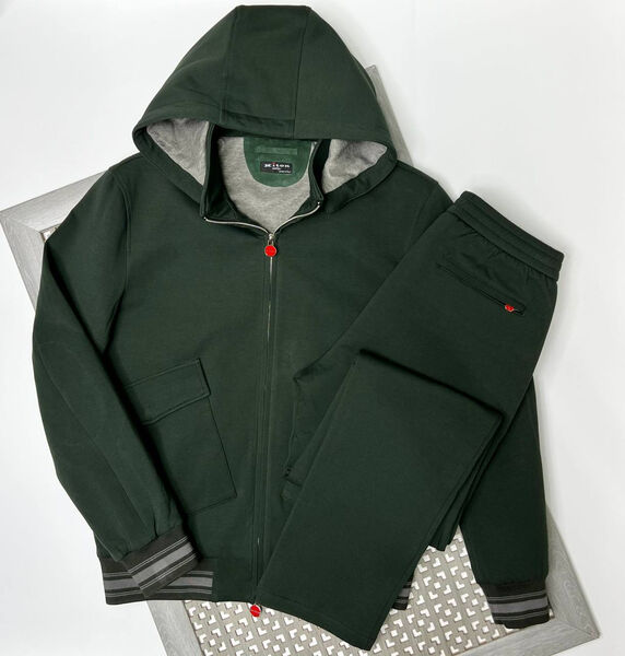 Мужской костюм Kiton мужской болотный 136910