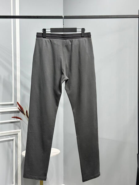 Мужской костюм Kiton мужской графитовый 145629-6