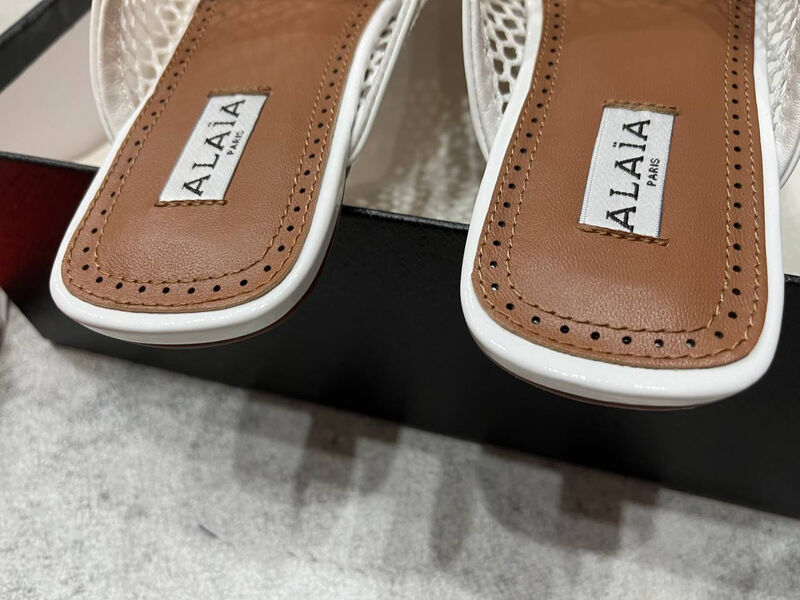 Сабо Alaïa женский кожа белый 154227-3