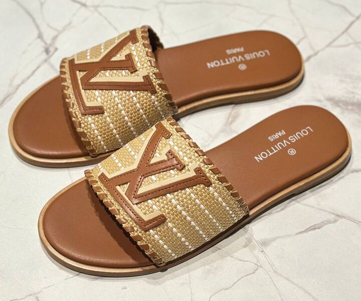Шлепки Louis Vuitton женский кожа бежевый 155683