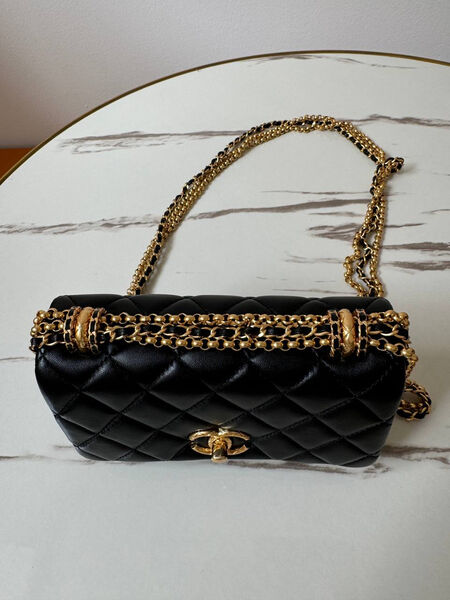 Сумка Chanel женский кожа черный 157336-4