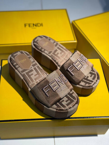 Шлепки Fendi женский текстиль 188773-2