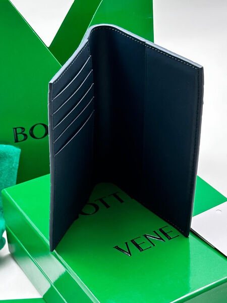 Мужская обложка на паспорт Bottega Veneta мужской кожа синий 115791-5