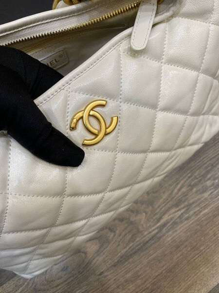 Сумка Chanel женский кожа белый 179326-3