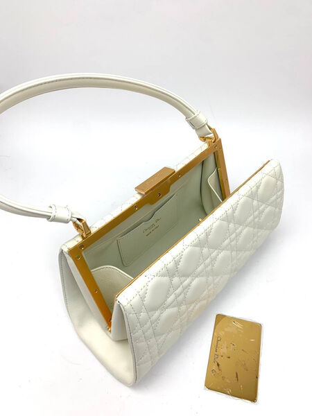 Сумка Christian Dior женский кожа белый 129764-3
