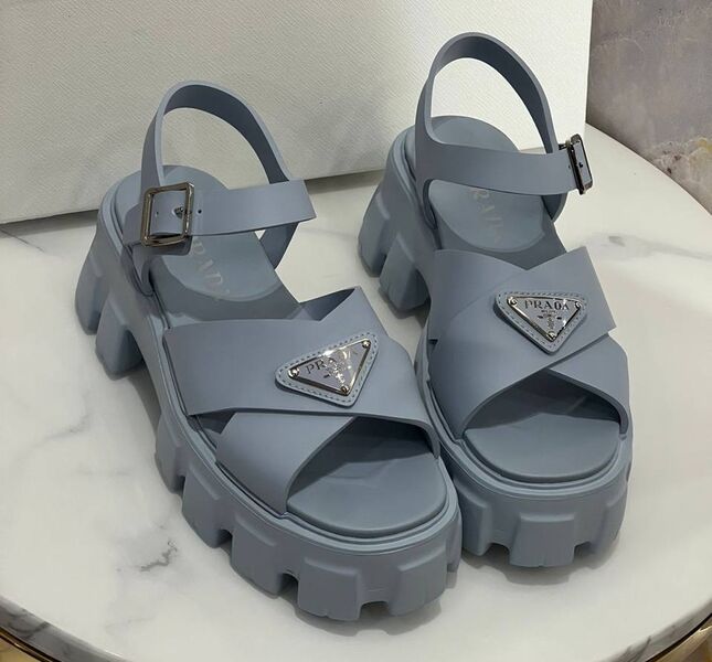 Сандалии Prada женский кожа бирюзовый 147848