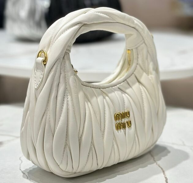 Сумка Miu Miu Wander женский кожа белый 141487