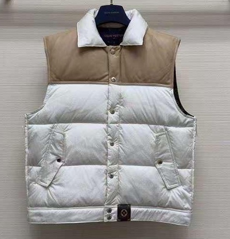 Жилет Louis Vuitton женский бежевый 123845