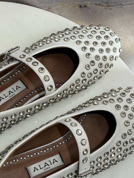 Балетки Alaïa женский кожа белый 137620-3