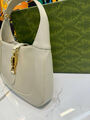 Сумка Gucci женский кожа бежевый 137909-5