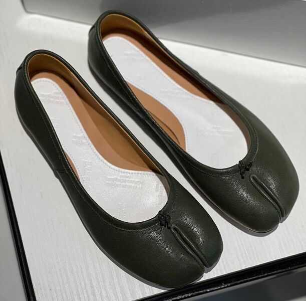 Туфли Maison Margiela женский кожа болотный 112980