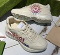 Кроссовки Gucci женский кожа бежевый 102843-1