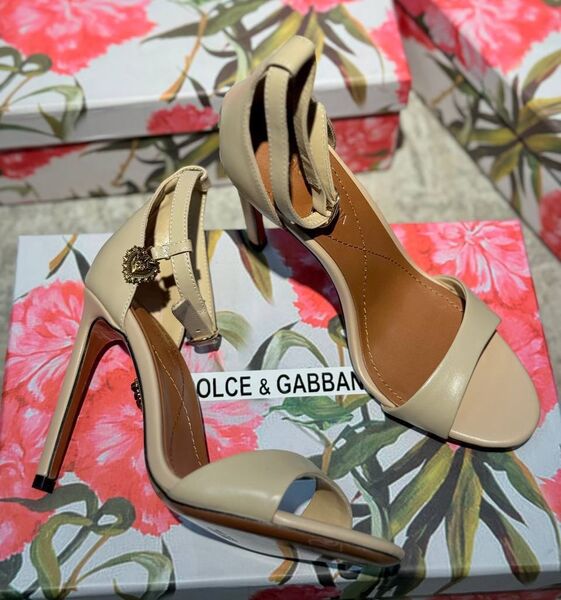Босоножки Dolce & Gabbana женский кожа бежевый 191556