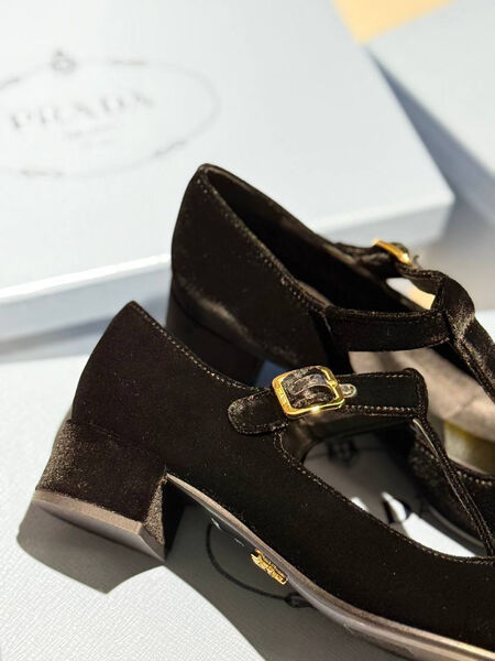 Туфли Prada женский замша черный 173741-5