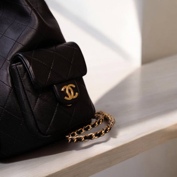 Рюкзак Chanel женский кожа черный 172273-3