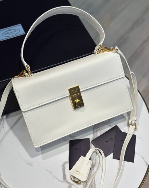Сумка Prada женский кожа белый 187792