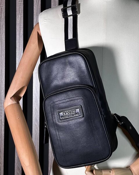 Мужская сумка слинг Bally мужской кожа черный 136554